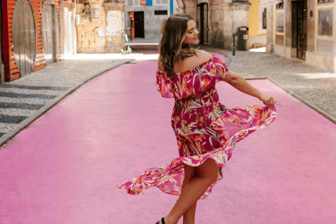 Vestidos largos para chicas bajitas: cómo elegir el ideal y lucir fabulosa