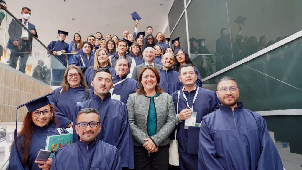 En la Vitrina Turística de Anato se realizó la ceremonia de graduación de 37 guías de turismo.