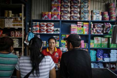 Inflación interanual en Venezuela llega a 2.688.670 % en enero