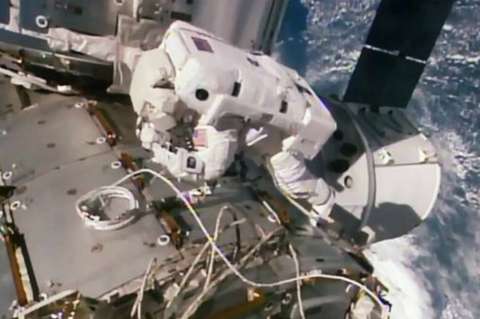 NASA ofrece 30.000 dólares a quien resuelva el problema del "excremento espacial"