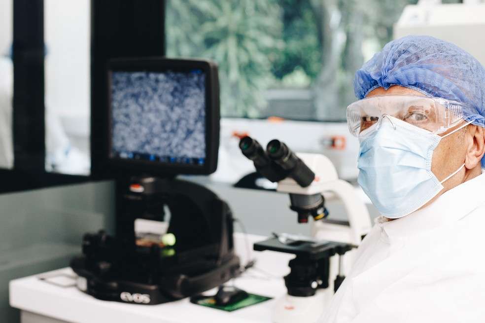 Laboratorio VaxThera.