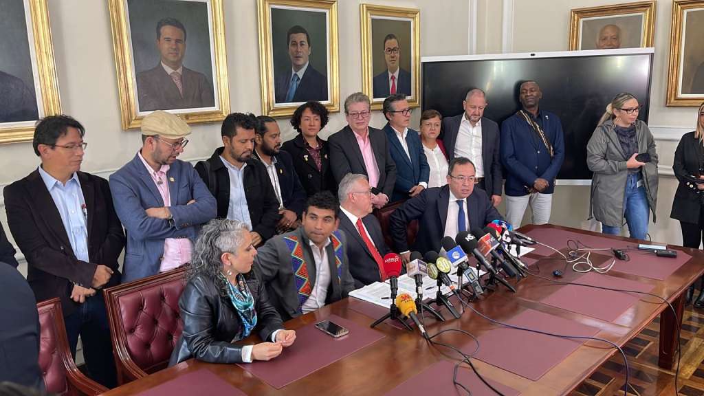 El ministro Néstor Osuna lideró la radicación de la reforma a la justicia.