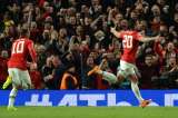 Manchester United remontó y clasificó a cuartos de final de la Liga de Campeones