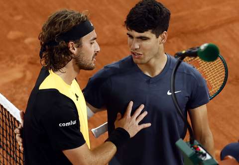Final adelantada en Roland Garros: Alcaraz venció a Tsitsipas y enfrentará a Sinner