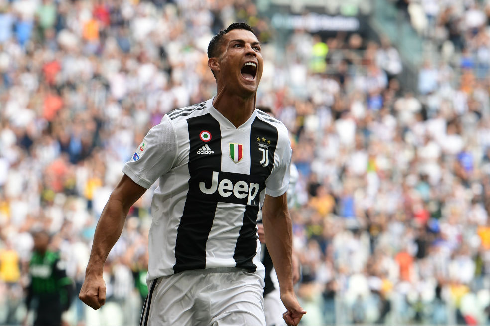 Cristiano Ronaldo marcó los dos goles del triunfo de la Juve frente al Sassuolo. / AFP