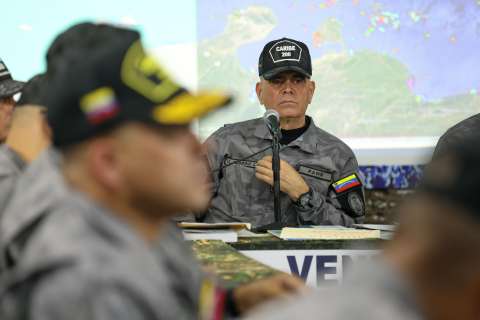 Los militares y la transición en Venezuela: Vladimir Padrino tiene la clave de lo que viene