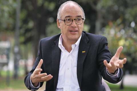 “El que gana en diciembre no gana en mayo”: Juan Carlos Echeverry