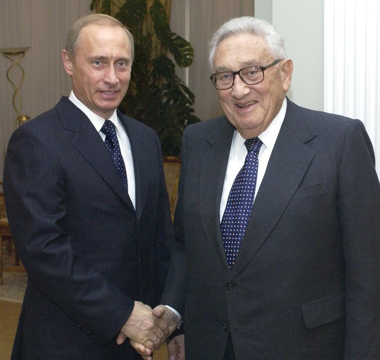 Henry Kissinger y personalidades del mundo