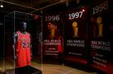 Una camiseta de Michael Jordan es subastada y rompe récord
