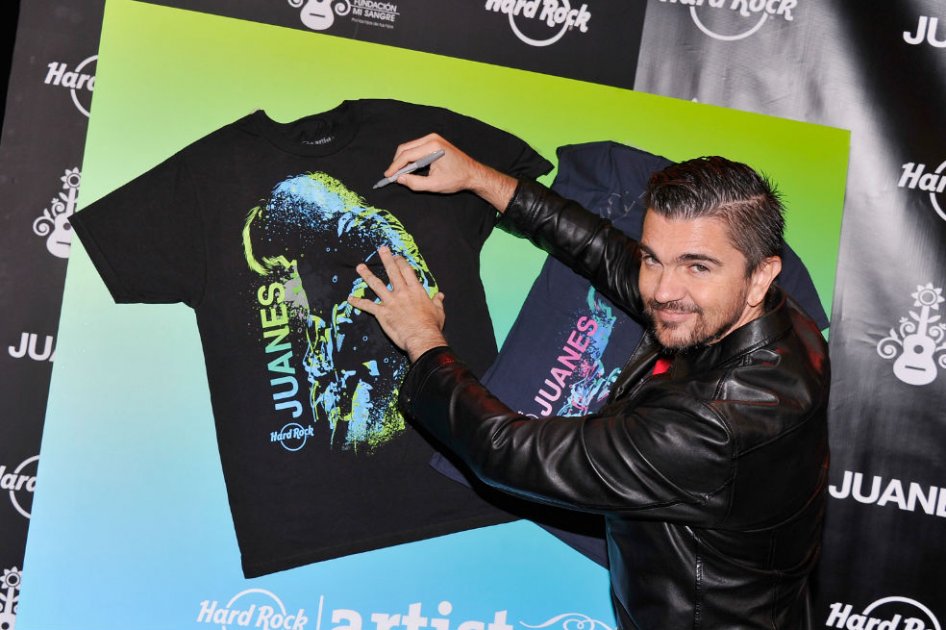 La campaña consiste en la venta de una edición limitada de camisetas y un botón diseñados por Juanes y de cuyos beneficios una parte se destinarán a la fundación del artista colombiano.