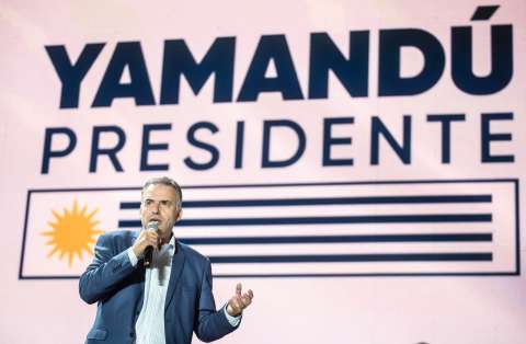 Orsi, discípulo de Mujica, regresa la izquierda a la presidencia de Uruguay