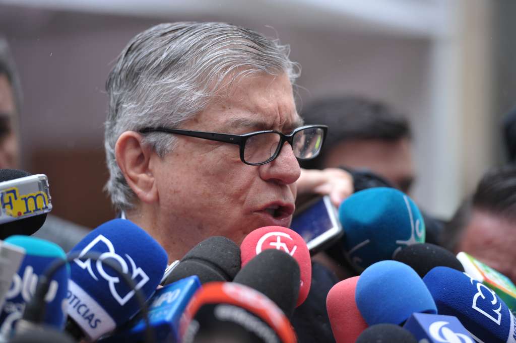 Expresidente de Colombia, ejerciendo su derecho al voto para el Plebiscito, que refrenda los acuerdos de paz entre el gobierno y la guerrilla de las Farc.