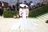 En fotos: algunos de los looks más interesantes de la alfombra blanca de la gala del MET