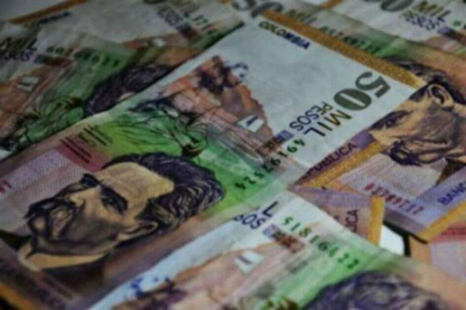 Otro estudio, aplicado en Colombia, encontró 233 géneros bacterianos que circulan en los billetes, de los cuales 12 corresponden a especies con potencial patogénico. / Archivo