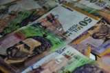 Los billetes pueden contener hasta 3000 tipos de microbios