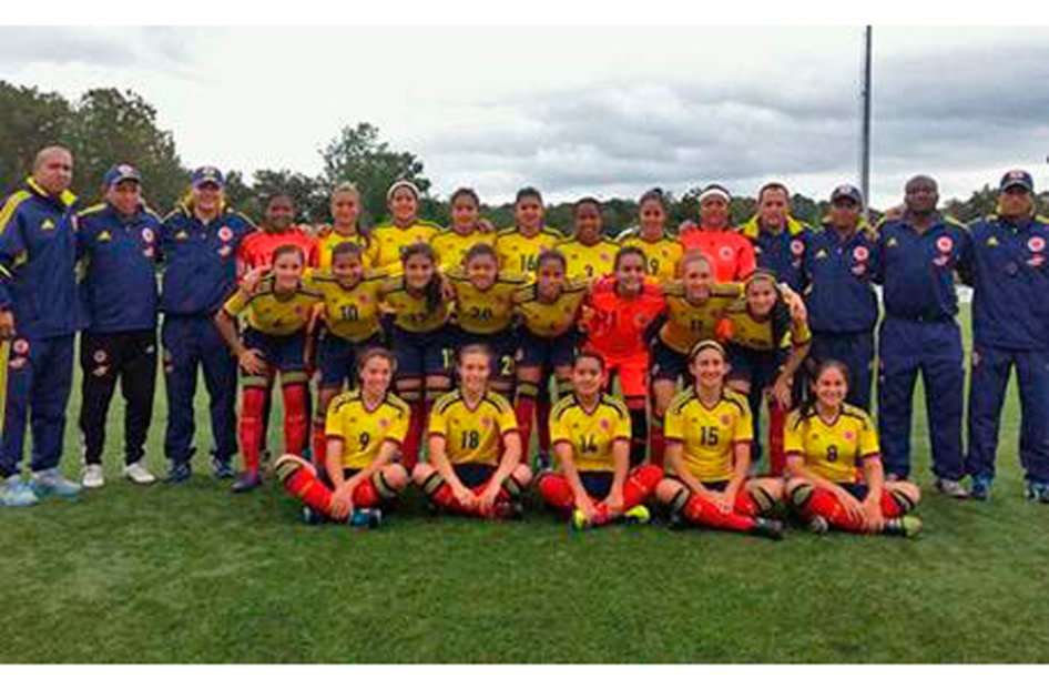 Jugadoras y cuerpo técnico de la Selección Colombia Femenina Sub-17.  /   Cortesía Colfútbol