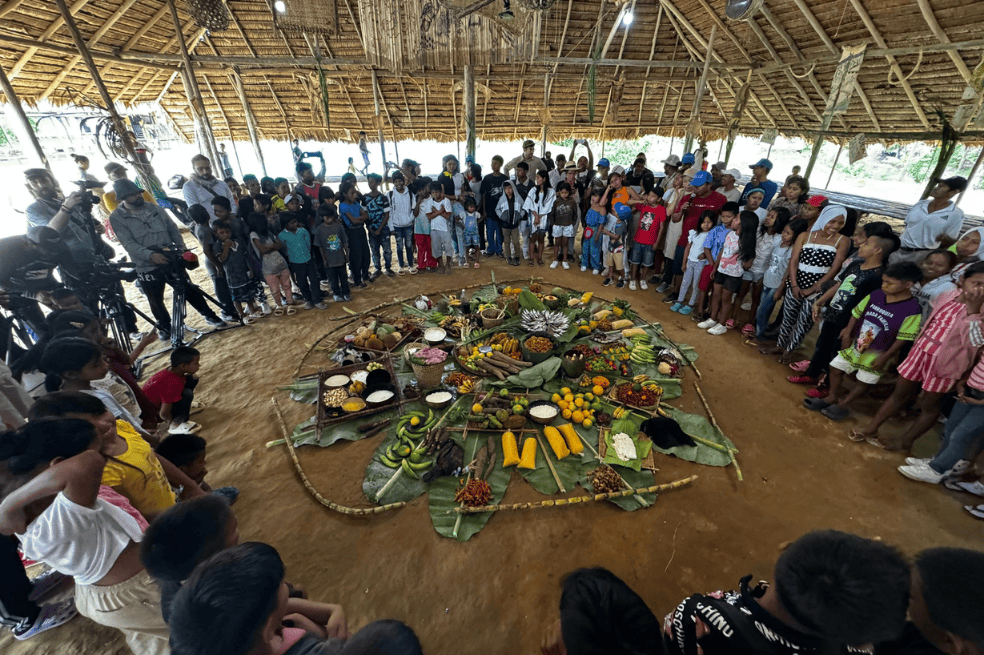 La comunidad del Amazonas que evita la desnutrición mientras restaura la selva.