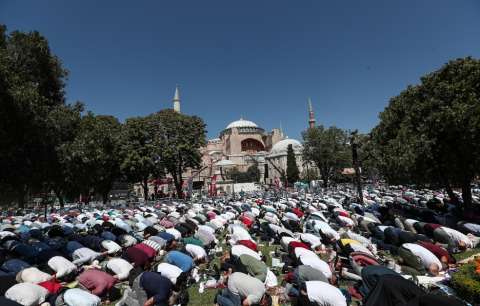 Así fue la primera plegaria musulmana hoy en Santa Sofía, reconvertida en mezquita