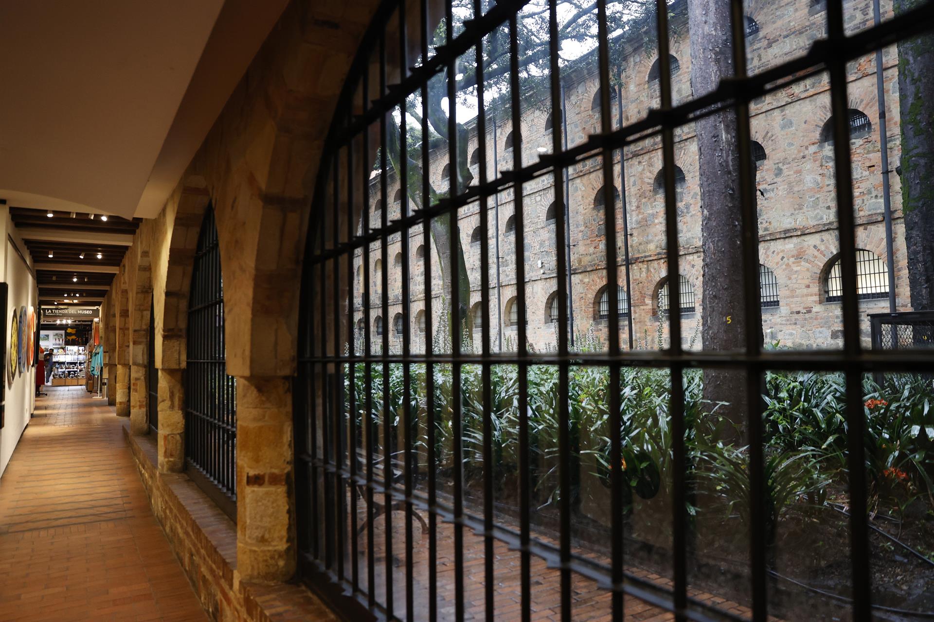 Fotografía de las instalaciones del Museo Nacional, en la edificación que antiguamente albergaba a la Penitenciaría Central de Cundinamarca, el 26 de abril de 2022, en Bogotá.