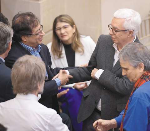 ¿Se está cumpliendo o no el Estatuto de Oposición?