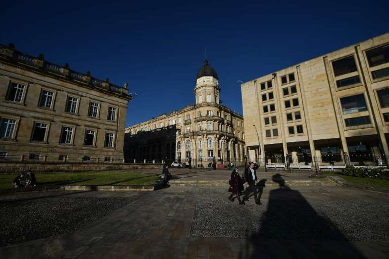 En el sitio se pueden apreciar monumentos y la arquitectura de la Casa de Nariño y el Congreso de la República, entre otros.