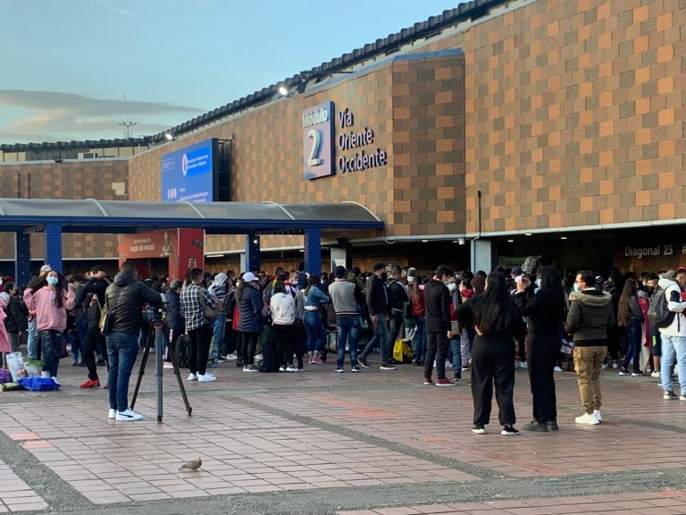 Colapsados: así están los terminales de Bogotá en pleno 31 de diciembre