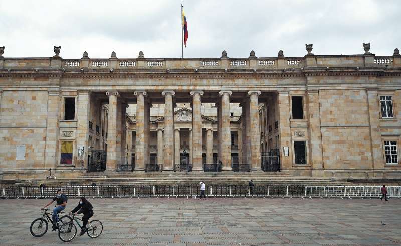 Las sesiones extraordinarias fueron citadas a partir del 22 de junio hasta el 24 del mismo mes.