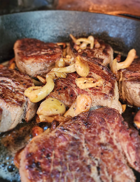 Receta para preparar medallones de lomo con setas, mantequilla y limón