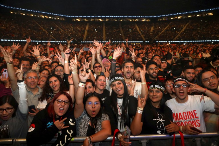 Publico Concierto Imagine Dragons