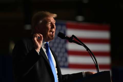 Trump dice que podría ganar guerra en Afganistán en una semana… matando a 10 millones de personas