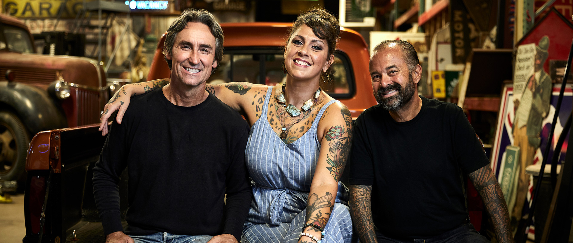 En parte detectives, en parte expertos en antigüedades y en parte historiadores culturales, Danielle, Mike y Frank tienen la habilidad de encontrar tesoros escondidos en los lugares más inusuales.