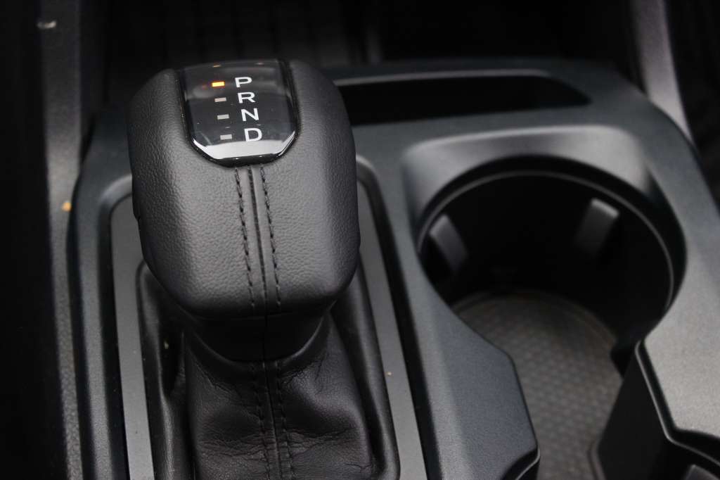 Ranger Limited+ funciona con una transmisión automática secuencial de diez velocidades