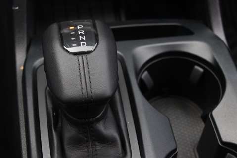 Claves y consejos que debe tener en cuenta al conducir un carro automático