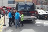 Autoridades intentan controlar fuga en bomba de gasolina en el norte de Bogotá