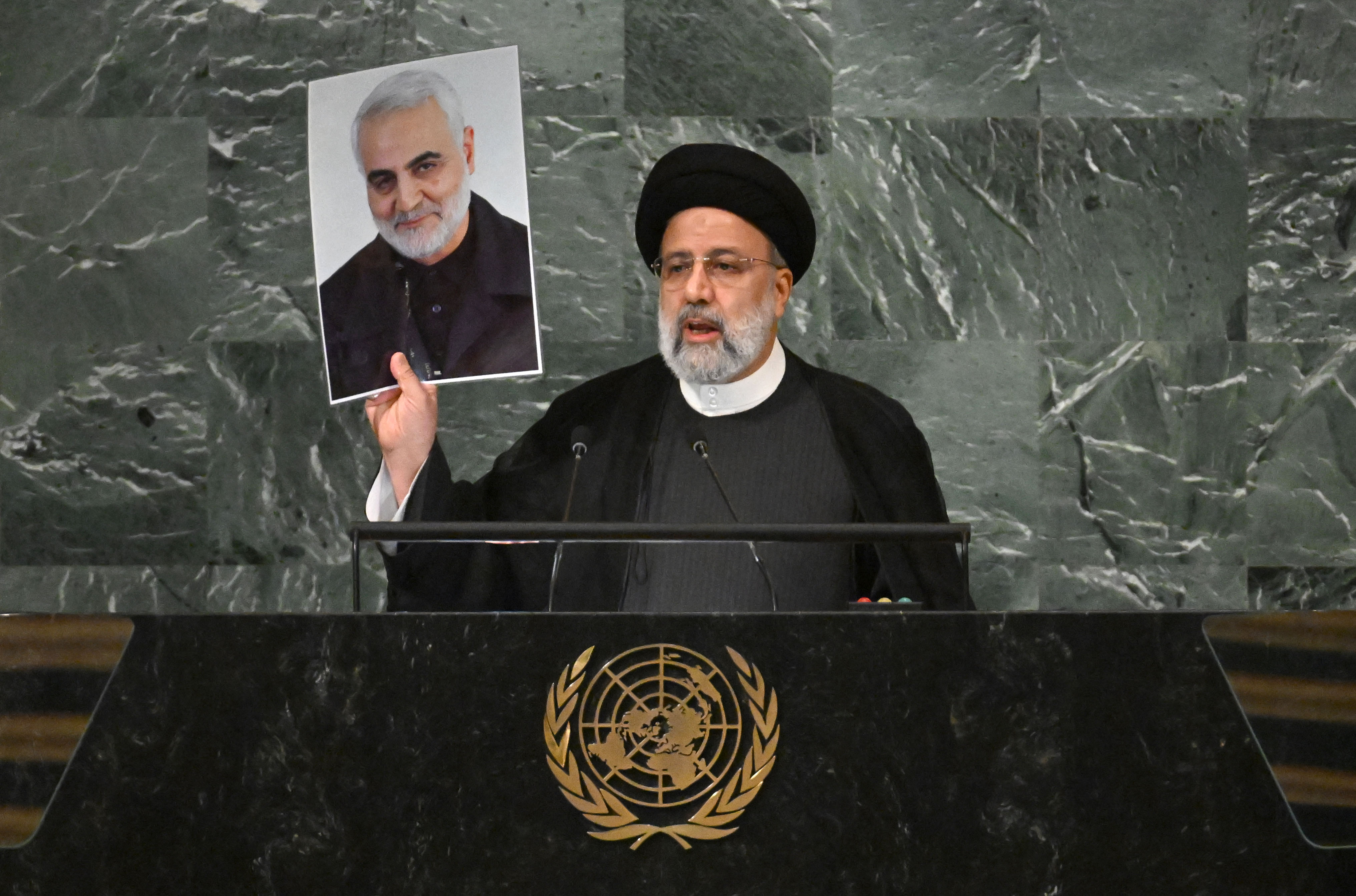 El líder iraní acusó a EE. UU. de desestabilizar Oriente Medio y recordó el asesinato por parte de EE. UU. del comandante de la Guardia Revolucionaria, Qasem Soleimani.