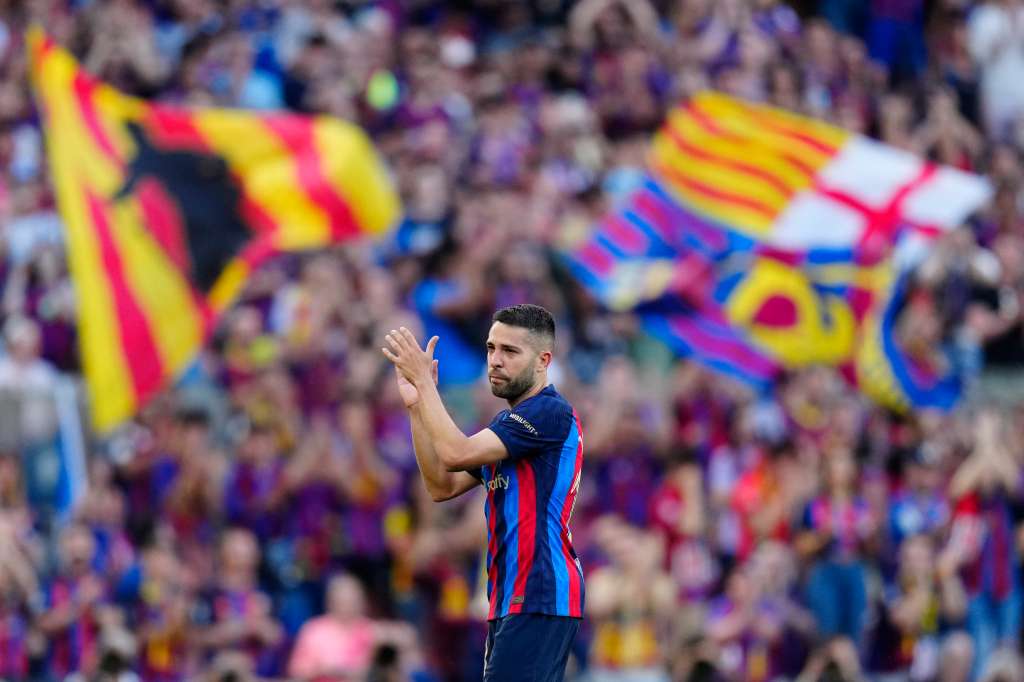 BARCELONA, 28/05/2023.- El lateral del FC Barcelona Jordi Alba durante el encuentro correspondiente a la jornada 37 de Primera División ante el Mallorca disputado hoy domingo en el Camp Nou. EFE/Enric Fontcuberta