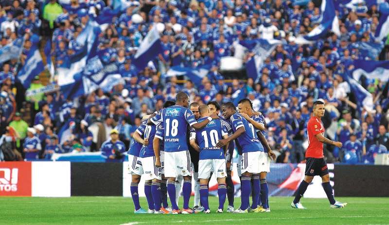 Los jugadores de Millonarios en la final del 16 de diciembre de 2012, día en que los azules alcanzaron la estrella 14. / EFE