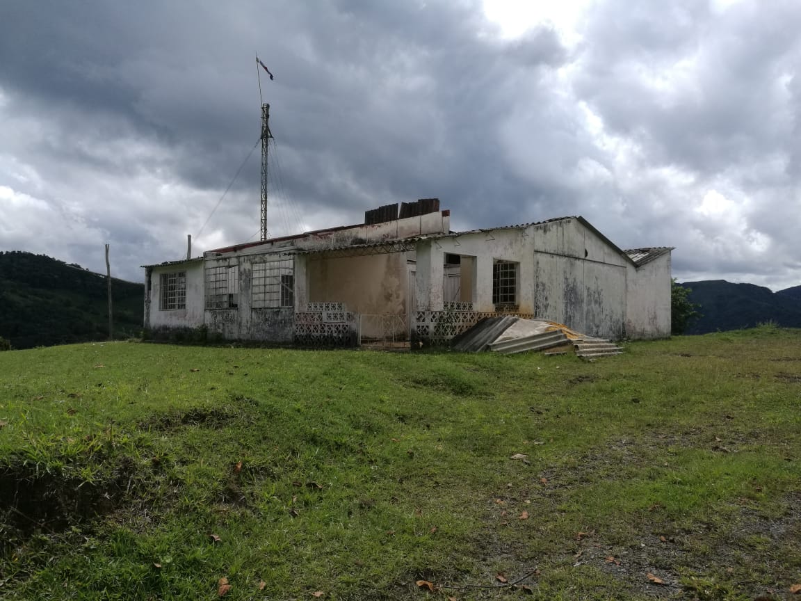 Puesto de salud abandonado. Guayabal de Toledo, El Peñón