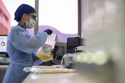 Las dudas que deja el tratamiento de plasma convaleciente