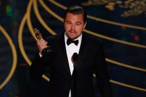 Leonardo DiCaprio y Ben Affleck, entre los presentadores de los Globos de Oro