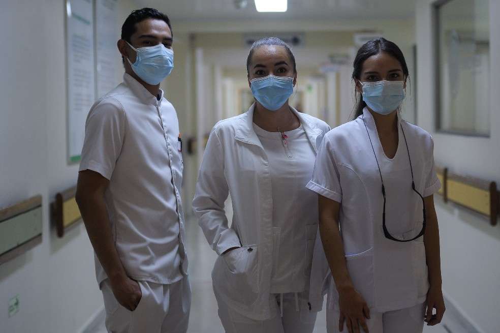 Jefes de servicio Daniel Barreto; Valentina Rodas, jefe de coordinación de urgencias y Daniela Ortiz, jefe de servicio. Hospital Infantil Universitario de San José, Bogotá.