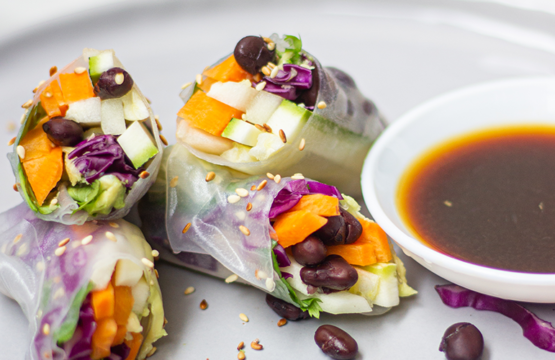 Plato de spring rolls