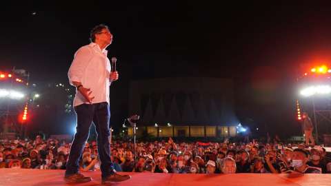Con tinte religioso y pullas: así busca Petro captar el voto barranquillero