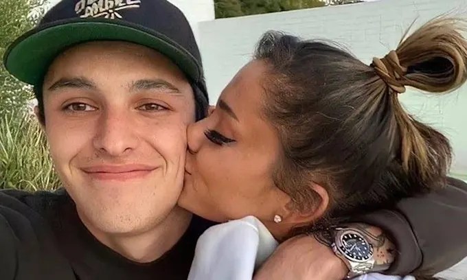 Ariana Grande se habría separado de Dalton Gomez