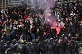 Mal comportamiento de hinchas eliminan a París FC y Lyon de la Copa de Francia