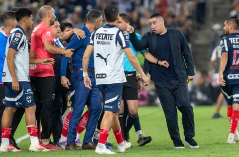 Efraín Juárez recibió su propia medicina: le festejaron en la cara y estalló