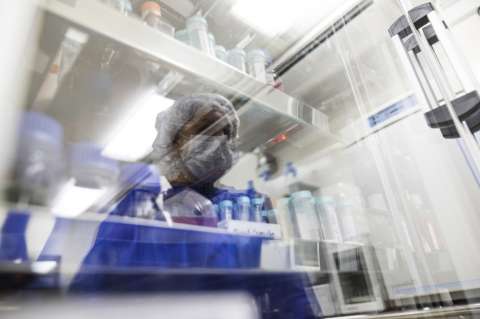 Abren nuevo laboratorio para procesar pruebas de COVID-19 en Bogotá