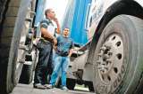 Camioneros y Gobierno viajan por caminos opuestos