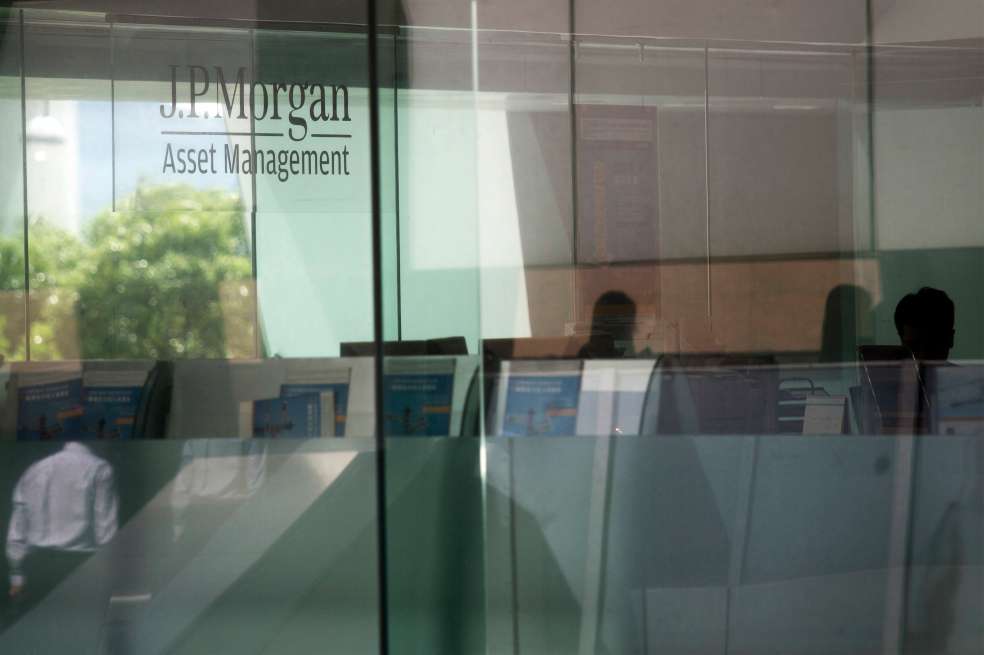 La firma está planeando tener cerca de cuatro banqueros de relación en México y otros cuatro en Colombia. / Bloomberg.