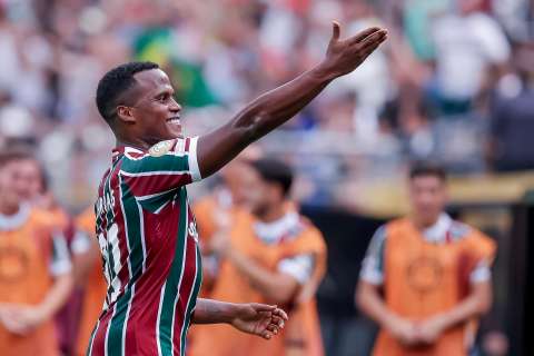 Jhon Arias fue ovacionado en su último partido con Fluminense